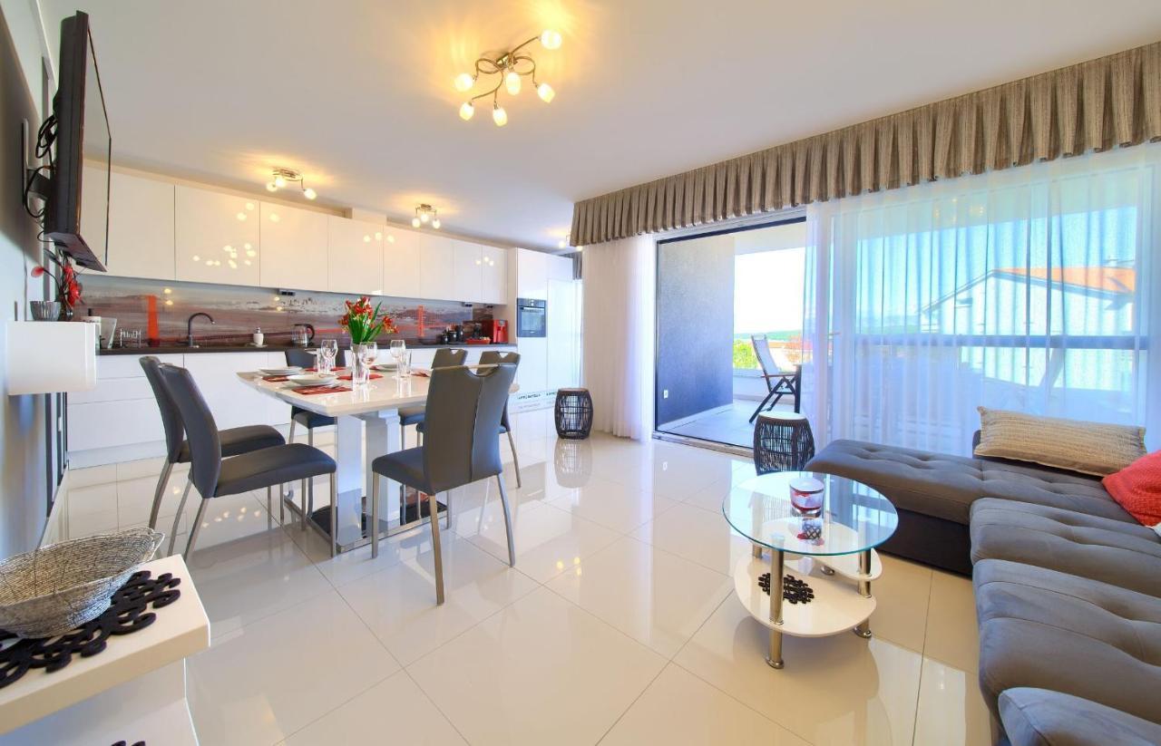 Apartment Crystal Aura Malinska Zewnętrze zdjęcie